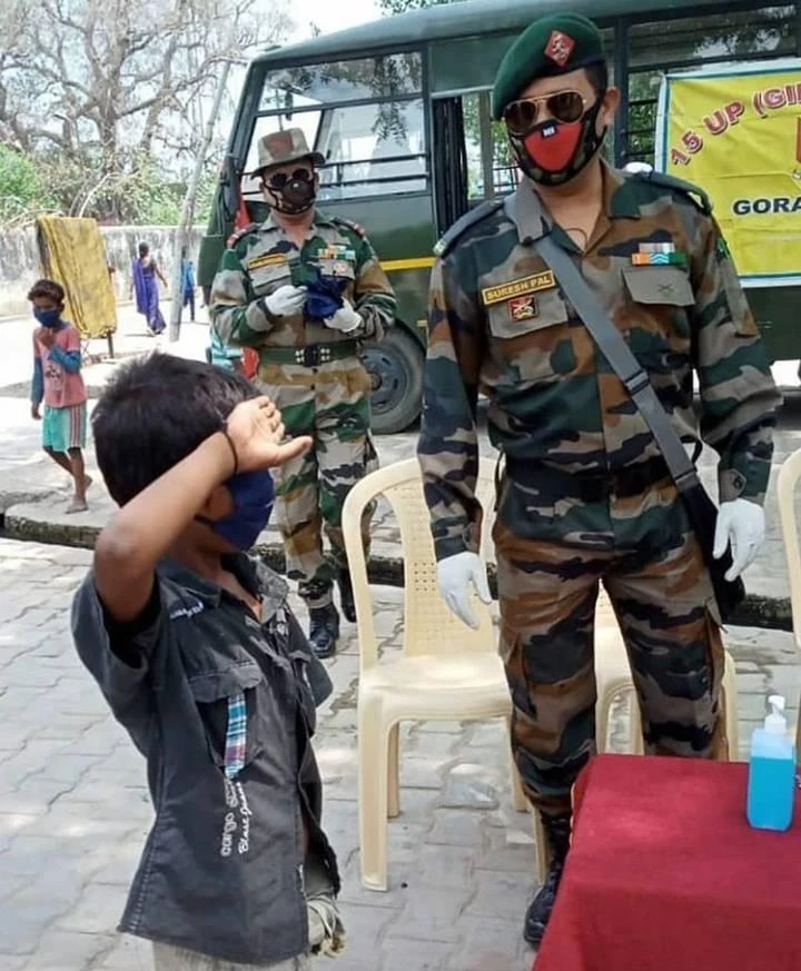 Gorkha Regiment Ke Fauji Ka Photo 2 bhartiy fauji ka ek photo